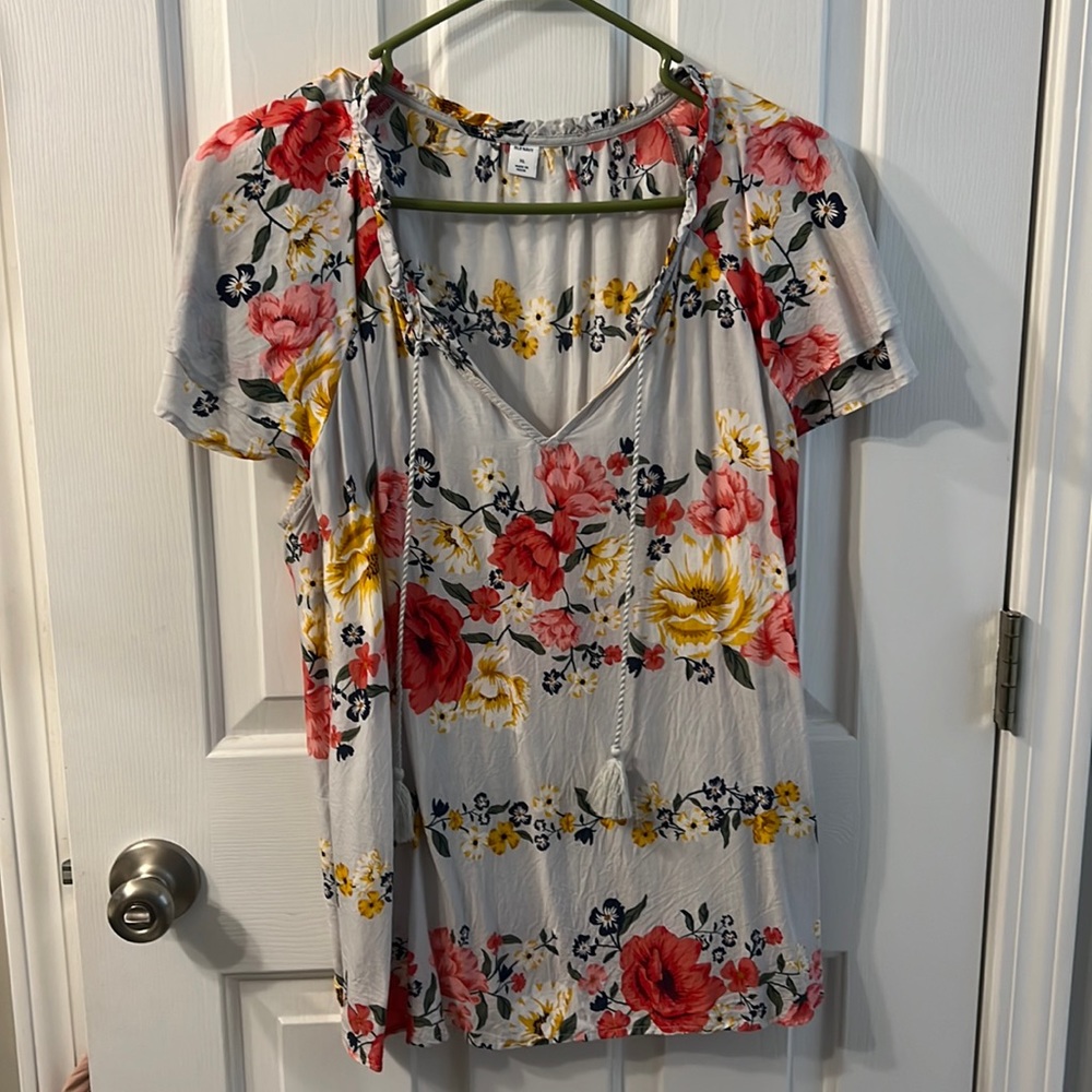 Floral tie neck blouse